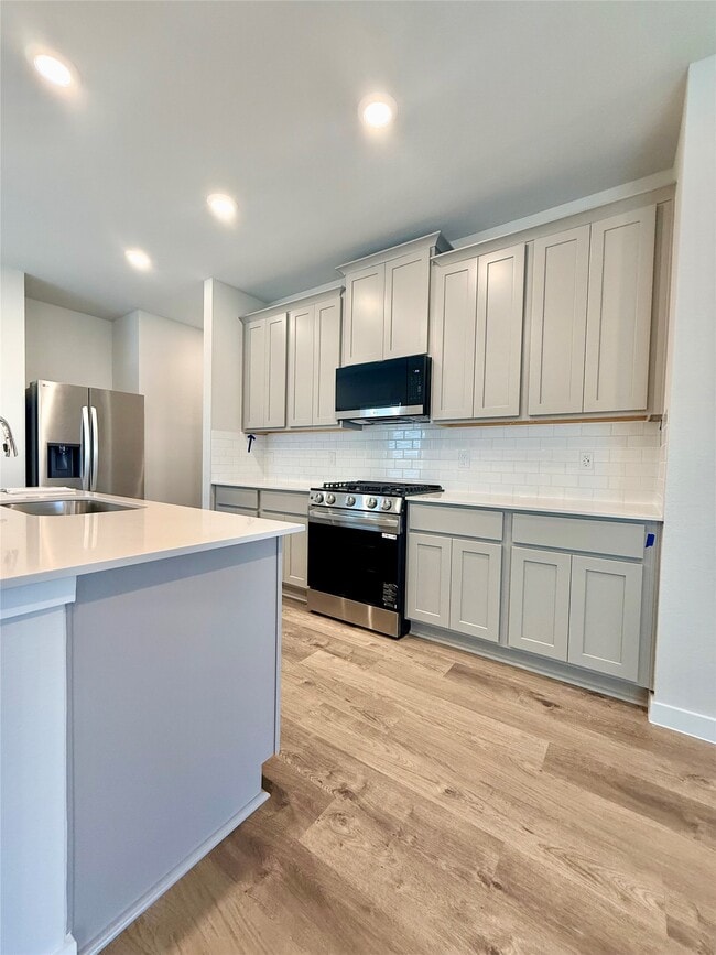 Foto del edificio - 4015 Crowning Ct