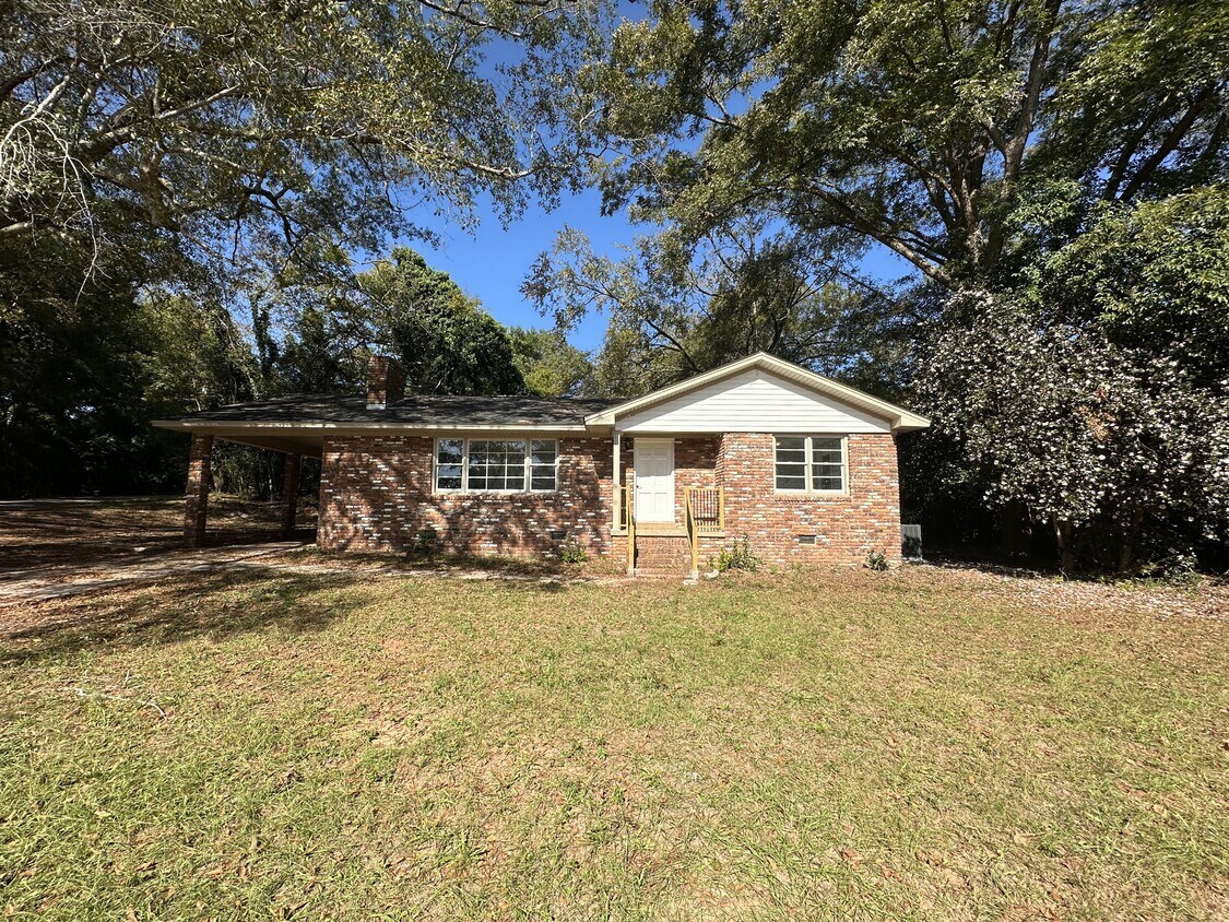 Primary Photo - 299 Youngblood Cir