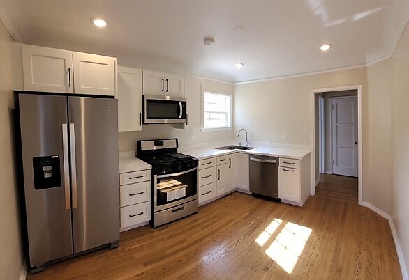 Kitchen - 1714 N Ogden Dr