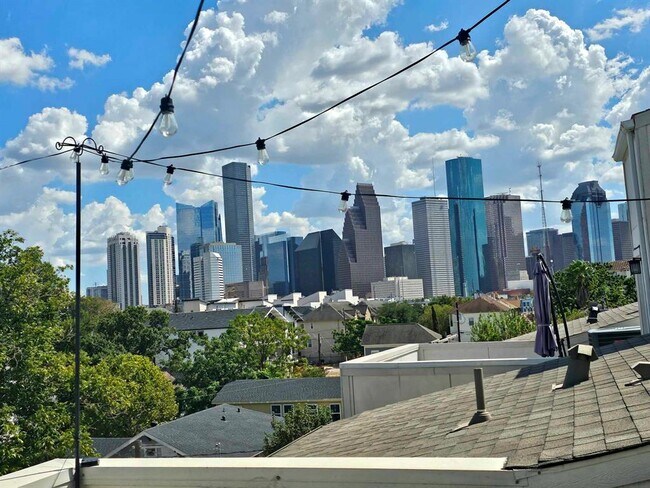 Foto del edificio - 1310 Bingham St