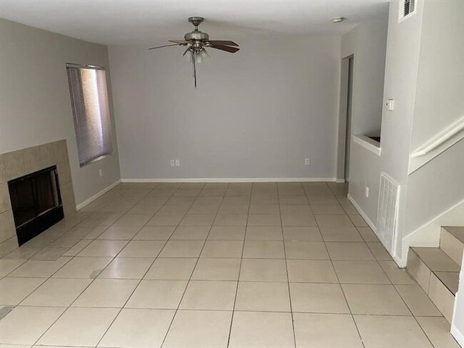 Photo - 12638 Ashford Meadow Dr Apartment