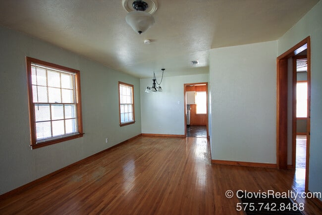 Living Room - 2220 Axtell St