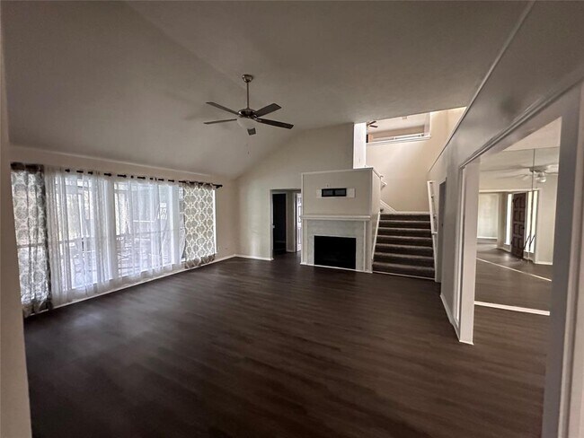 Foto del edificio - 2418 Chelston Ct