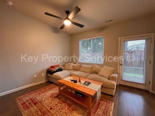 Building Photo - *MOVE IN SPECIAL!* Stunning Hazel Dell Two-Story with High End Appliances