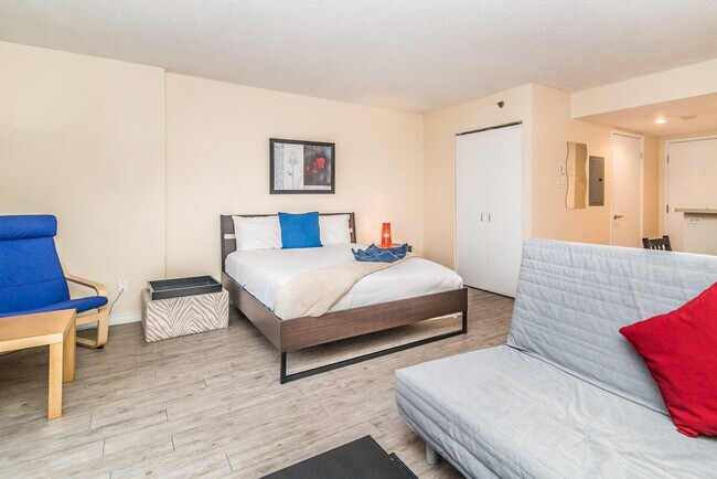 Building Photo - 1191 Rue Saint-Dominique