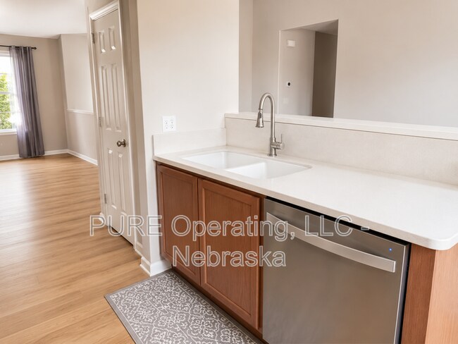 Building Photo - 8464 N 155th St