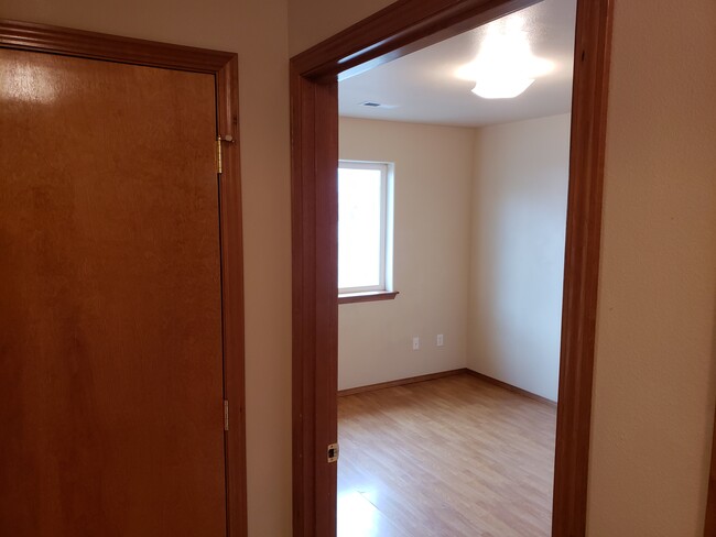 Bedroom 2 - 1202 West Entiat Avenue