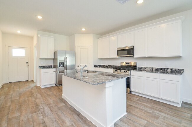 Foto del edificio - 8047 Marchese Dr