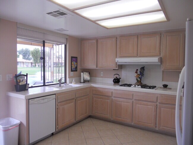 Building Photo - 213 Seville Cir