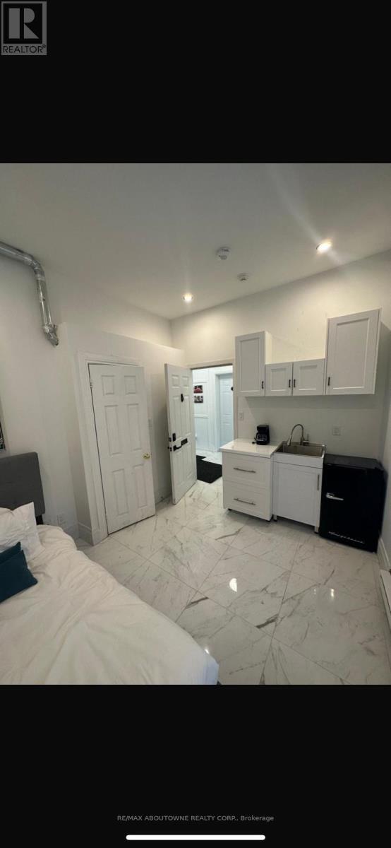 Photo du bâtiment - 66 Wellington St S