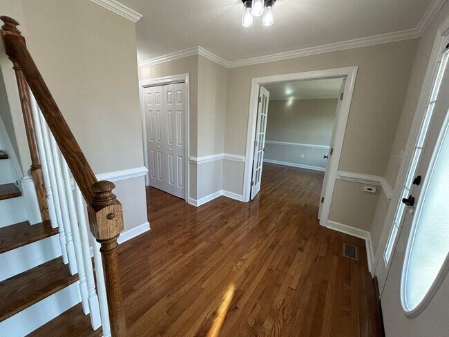 Foto del edificio - 10401 Bristol Ct