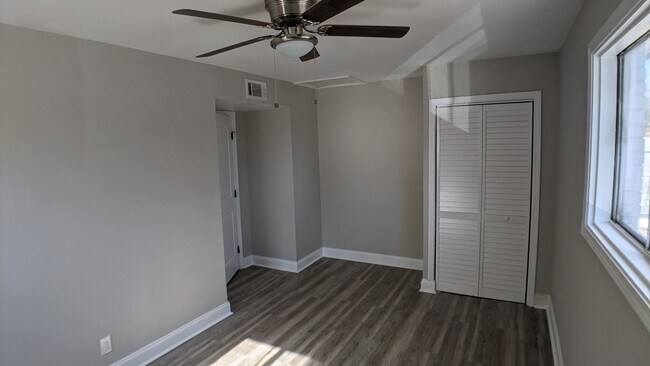 Bedroom - 3567 Adams St