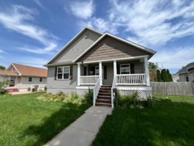 Foto del edificio - 1309 8th St NW