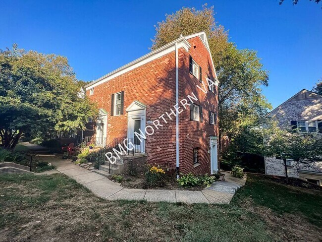 Foto del edificio - 1647 Fitzgerald Ln