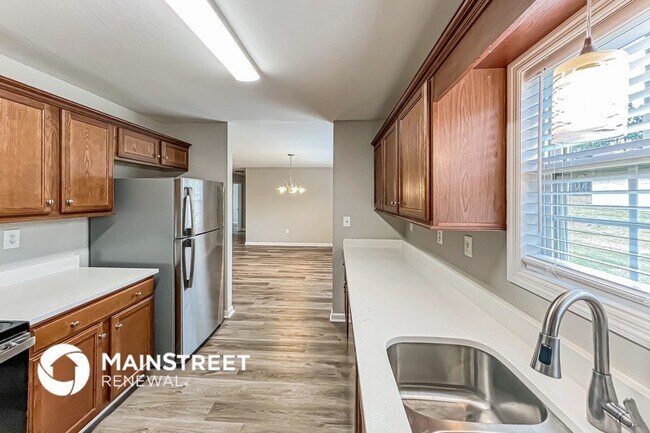 Foto del edificio - 695 Deans Ferry Rd