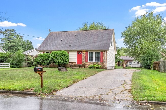 Foto del edificio - 4 Bedroom Pet Friendly Home For Rent With The 1ST TWO WEEKS FREE!!!