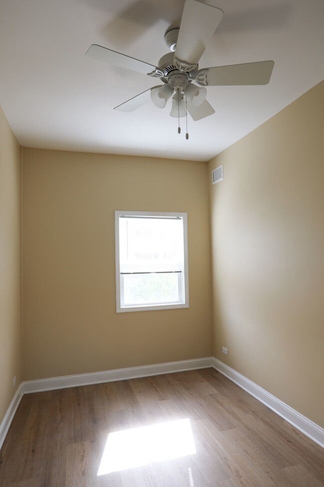 Foto del edificio - 2131 W Grace St