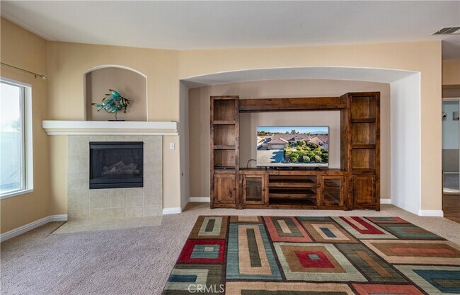 Foto del edificio - 64243 Eagle Mountain Ave