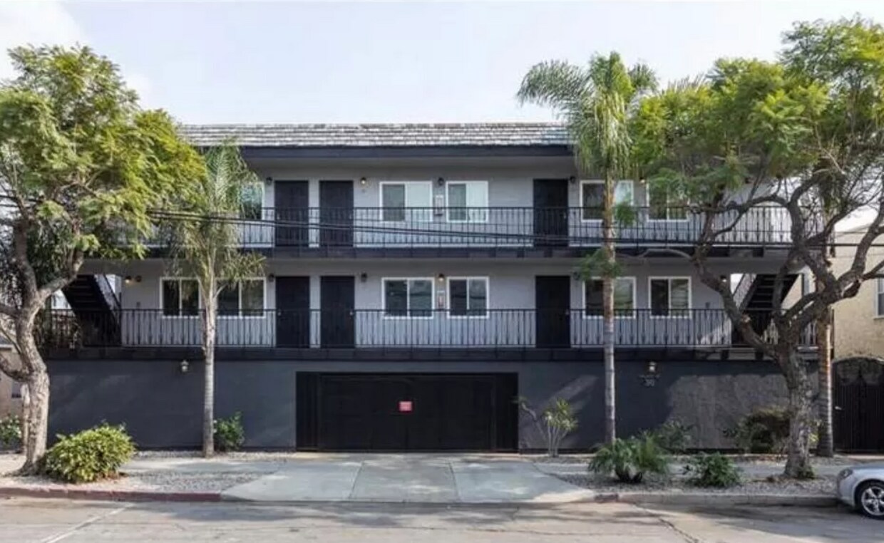Primary Photo - 310 Olive Ave