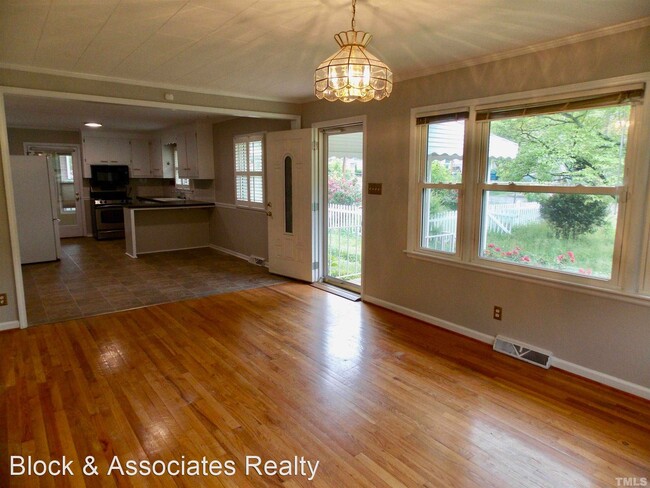 Building Photo - 2 br, 1 bath House - 714 Carter Avenue