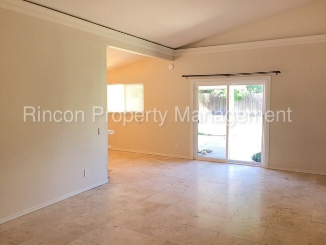 Building Photo - 909 Sheffield Pl