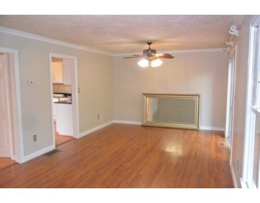 Foto del edificio - 34 Bellwood Cir