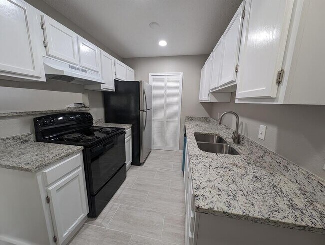 Foto del edificio - 11028 E 14th Ct