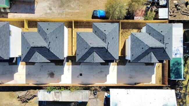 Foto del edificio - 8025 Peachtree St