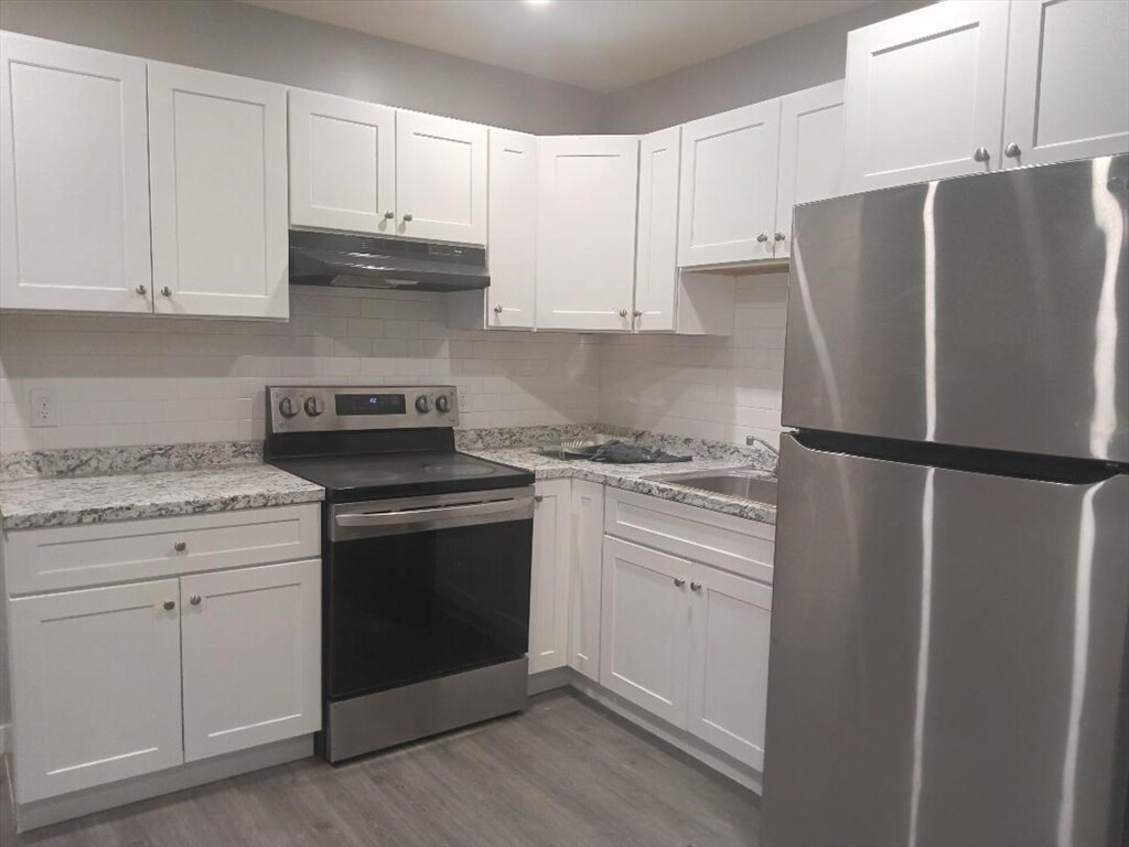 Foto principal - 216 Central St