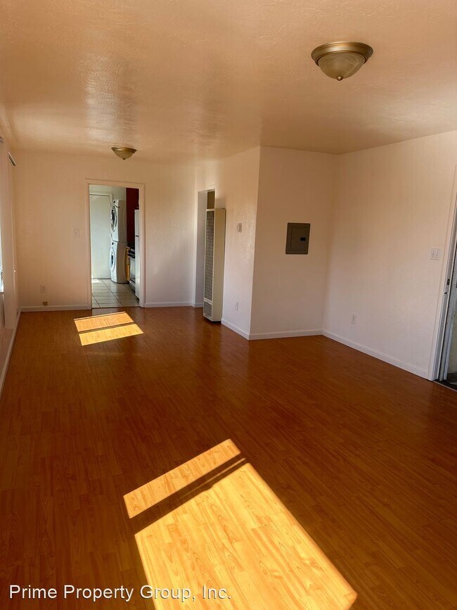 Foto del edificio - 2 br, 1 bath House - 8634 MacArthur - Leas...