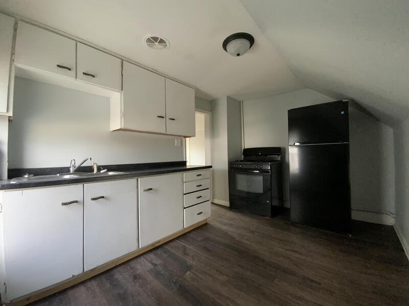 527 9th St SW, Cedar Rapids, IA 52404 Condo for Rent in Cedar Rapids