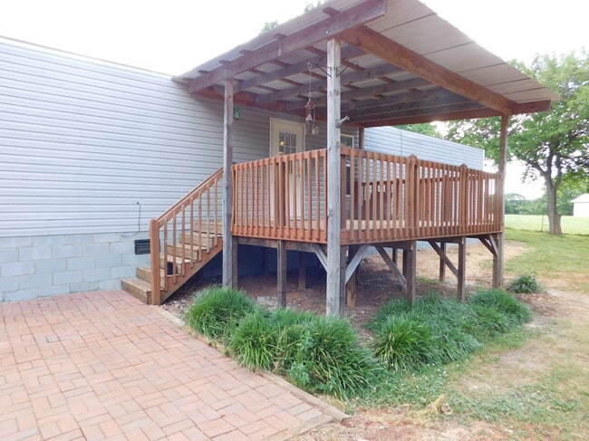 Porche trasero - 112 Donald Dr