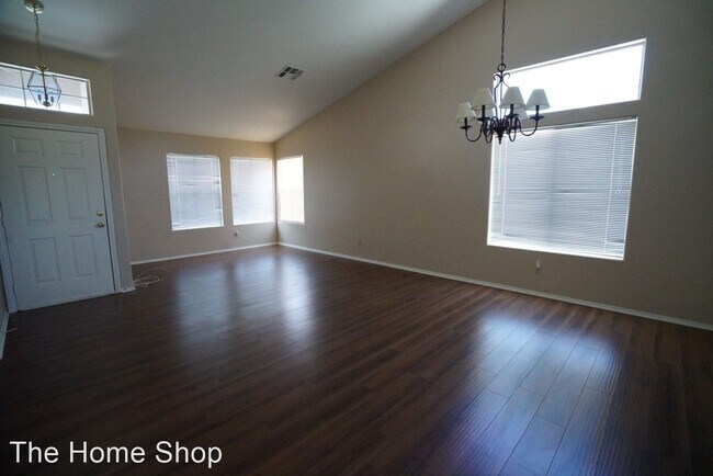 Building Photo - 4 br, 2 bath House - 2660 Rosanna St