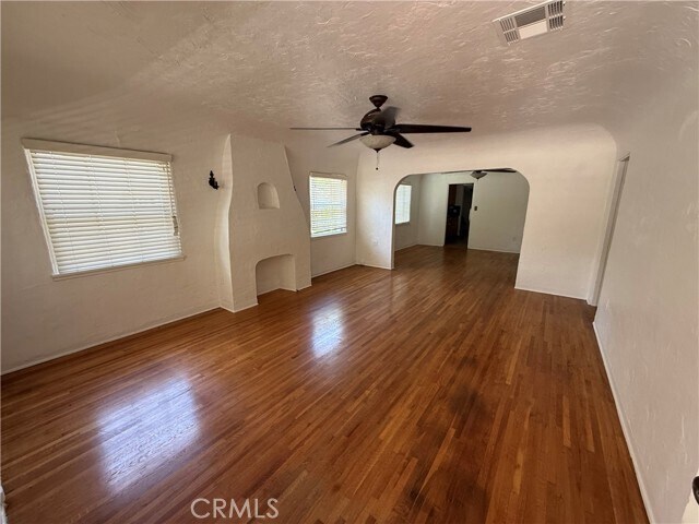 Foto del edificio - 609 N Vermont Ave