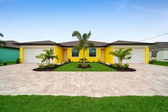 Building Photo - 2102 Andalusia Blvd