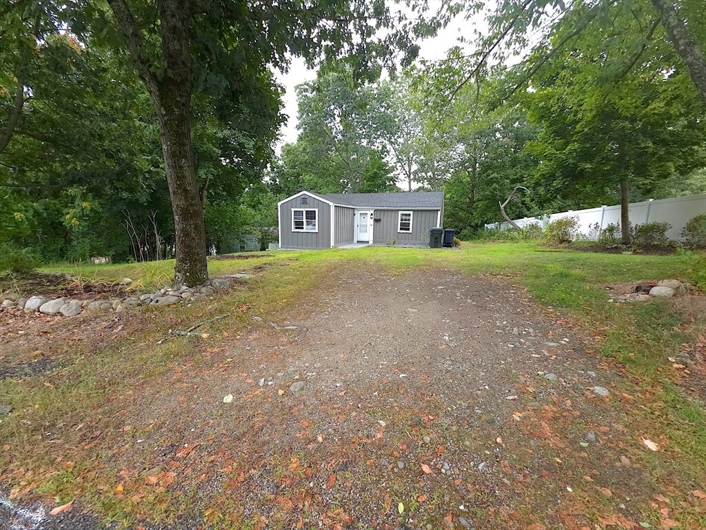 Foto principal - 991 Main St