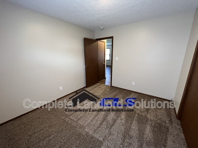 Building Photo - 4255 S Avery St