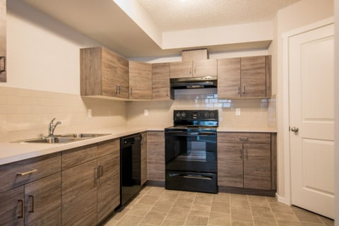 Building Photo - 4705-C-4749 49 Ave