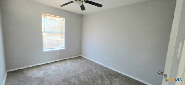 Building Photo - 1802 Windward Dr