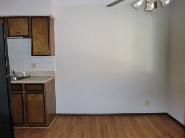 Foto del edificio - 2117 N Center St