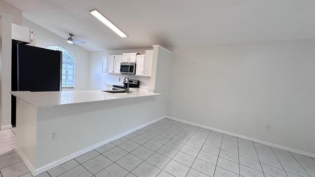 Foto del edificio - 11855 Cranbourne Dr