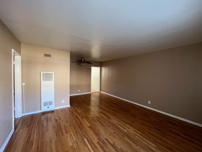 Foto del edificio - Victory Plaza Apartments