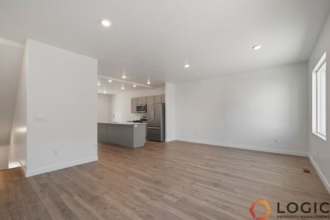 Foto del edificio - 3948 N Eagle Pt Ln