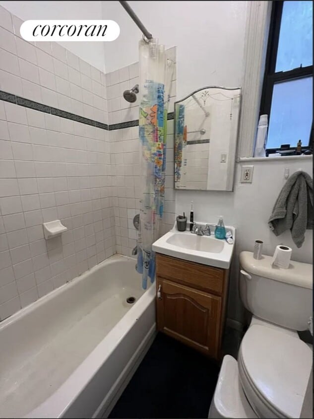 Foto del edificio - 230 E 25th St