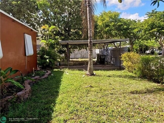 Building Photo - 11970 NW 10th Ave