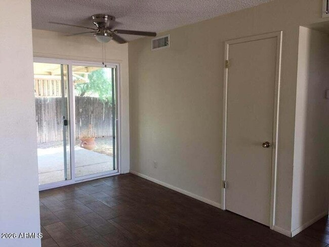 Building Photo - 2308 N 51st Pl