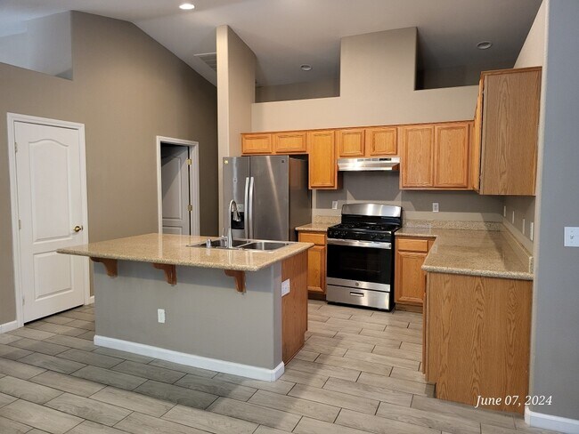 Foto del edificio - 6308 Lavender Cloud Pl