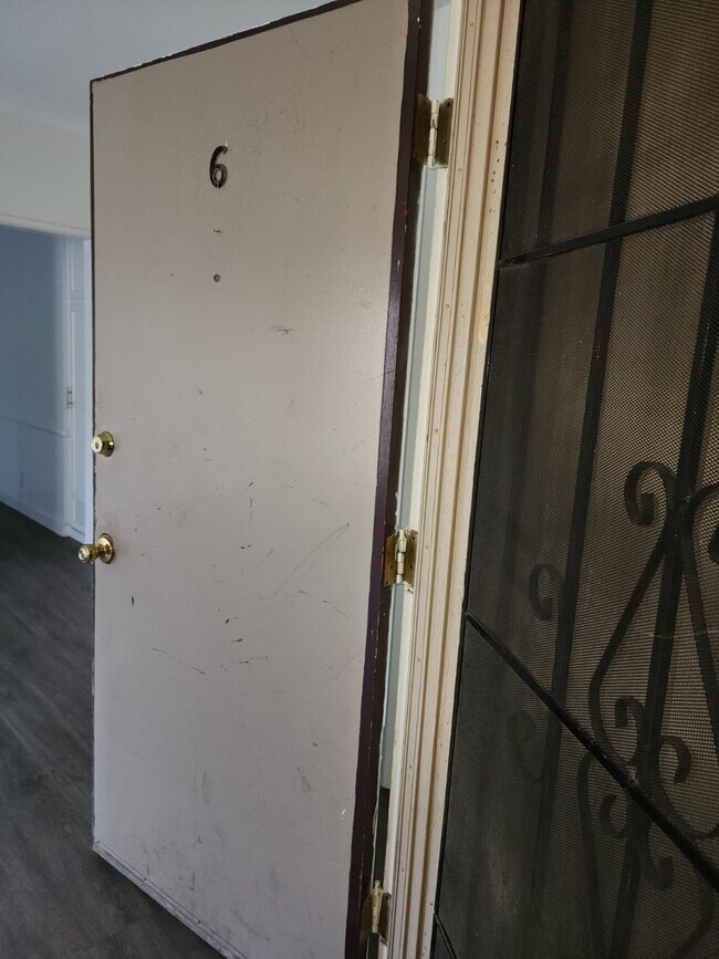 Building Photo - 4767 San Vicente Blvd Building Photo - 4767 San Vicente Blvd