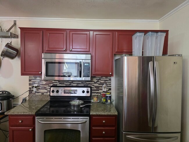 Building Photo - 3274 Red Cedar Ter