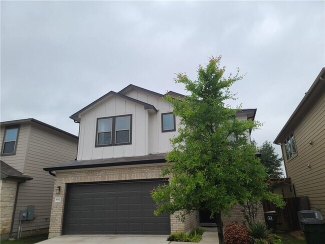 Foto del edificio - 9002 Moonstone Dr